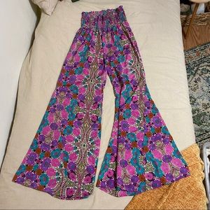 Boho floral flare pants!